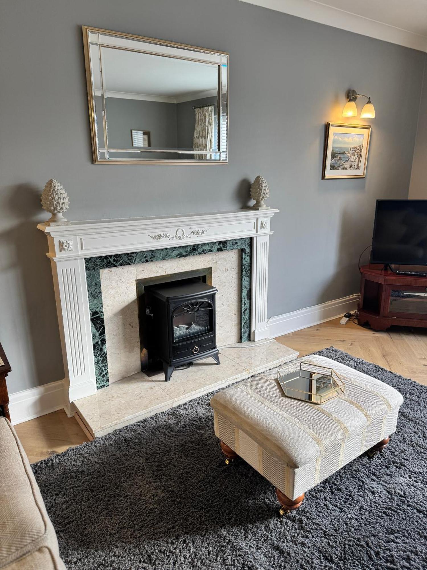 Vast, Elegant Home With Indoor Pool & Sauna Near Popular Golf Course Kington  Buitenkant foto